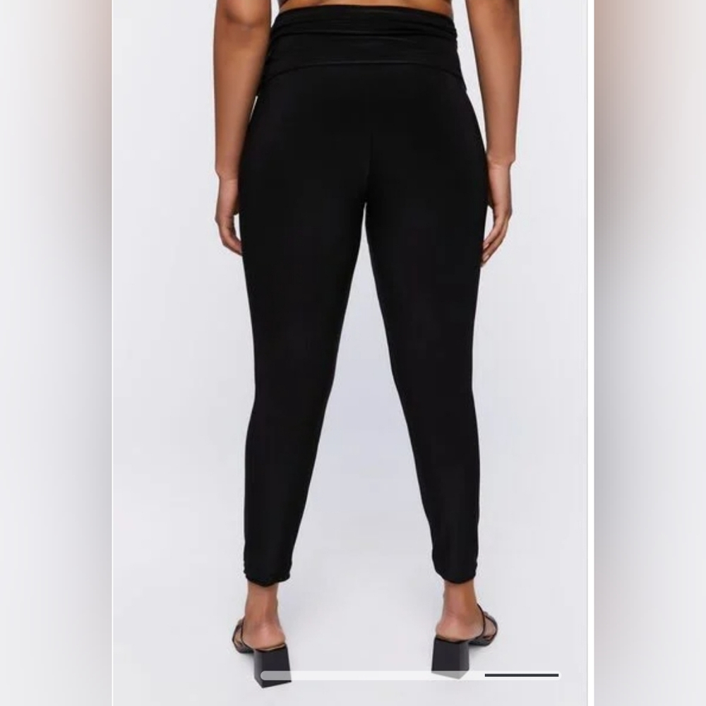 Forever 21 Plus Size Black Ruched Waist Pants - Picture 5 of 9
